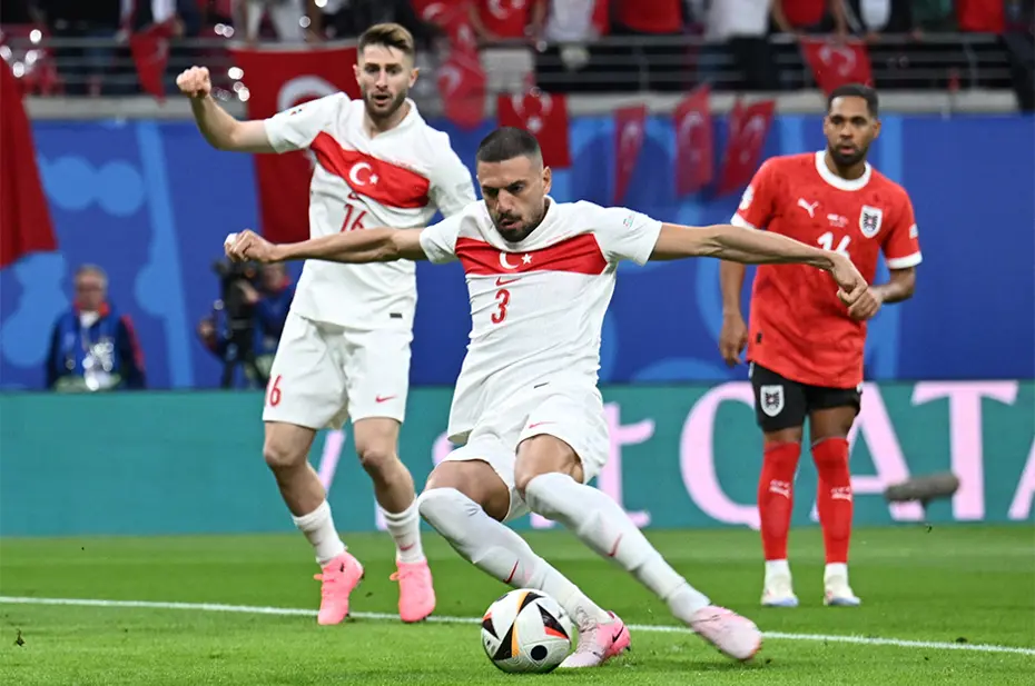 Merih Demiral transfer için görüşme izni aldı: Yarım kalan hikaye yeniden hayat bulacak - 6