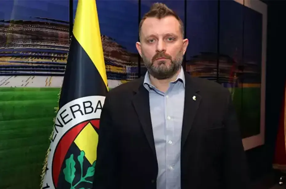 Lincoln sonrası Fenerbahçe'de 2 ayrılık daha an meselesi - 3 Lincoln sonrası Fenerbahçe'de 2 ayrılık daha an meselesi - 3
