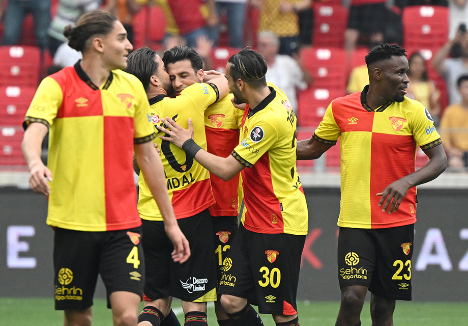 Göztepe'de 13 futbolcunun sözleşmesi sona erecek