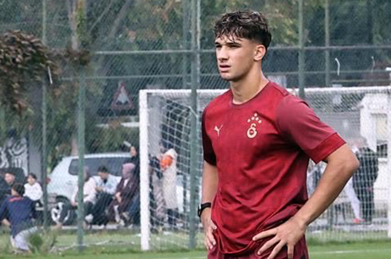 15 Mayıs Cuma günü 18 yaşına girecek futbolcu, Fenerbahçe ile sözleşme imzalayacak. Fenerbahçe transfer için Galatasaray'a 3-4 milyon lira civarında yetiştirme bedeli ve sonraki satıştan yüzde 10 pay verecek.