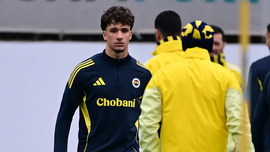 Fenerbahçe'nin yeni transferi ilk idmanına çıktı - 8