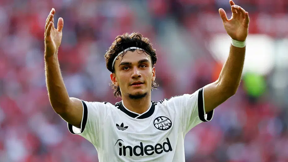 Frankfurt'un tek gollü galibiyetinde Can Uzun bu sezon bir ilki yaşadı