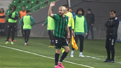 Az önce yaşandı, Caner Erkin sahada çılgına döndü: Toplam 11 maç ceza, yine aynı senaryo