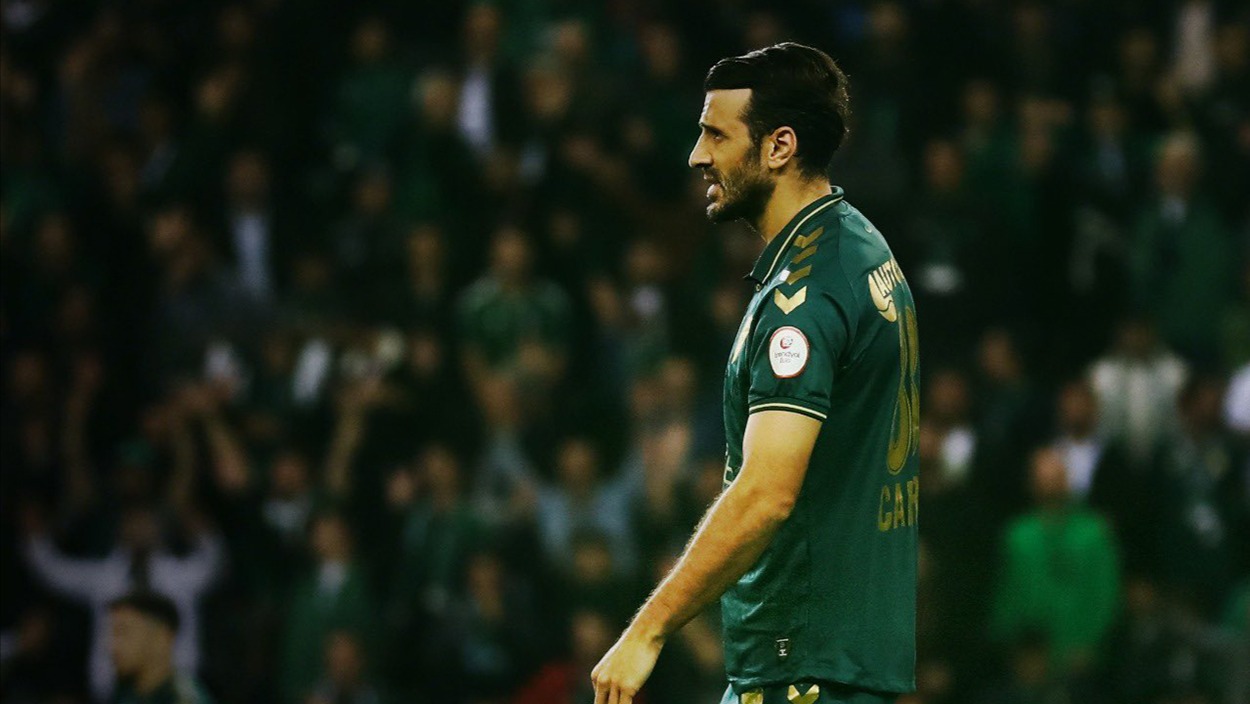 Kocaelispor'da Topuk Yaylası kampı öncesi 3 ayrılık