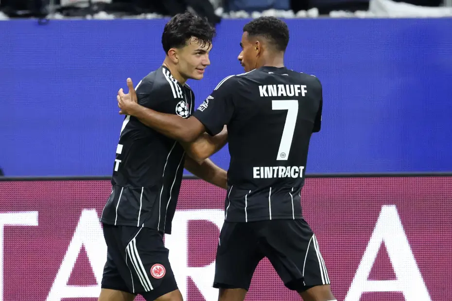 Milli futbolcu için Dursun Özbek'ten 60 milyon euro istediler! İşi 40'a bitirmenin peşinde - 2