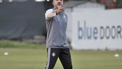 Altay'ın yeni hocası 1. Lig'de ilk maçına çıkıyor