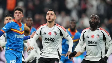 Beşiktaş'ta Emirhan Topçu sarı karta abone!