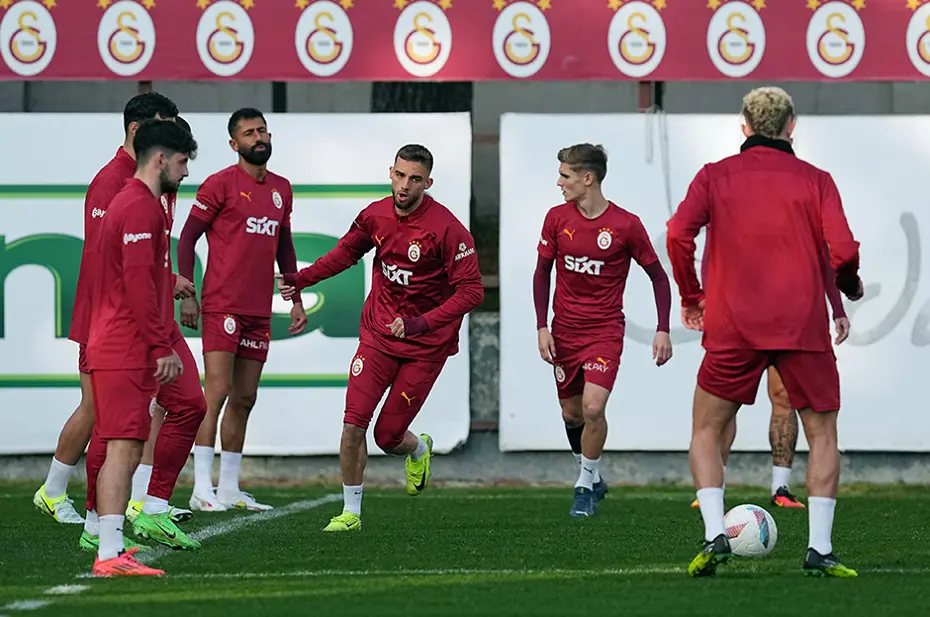 Galatasaray'da yeni bir dönem başlıyor - 5 Galatasaray'da yeni bir dönem başlıyor - 5