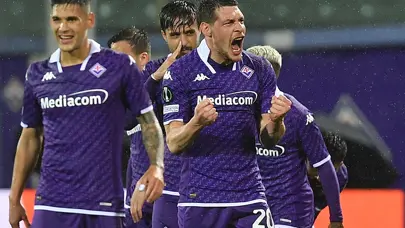 Fiorentina geriye düştüğü maçta kazandı