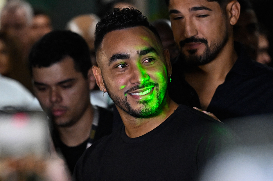 Rizespor'un yalanladığı Dimitri Payet'nin yeni takımı belli oldu: 5 bin kişi karşıladı