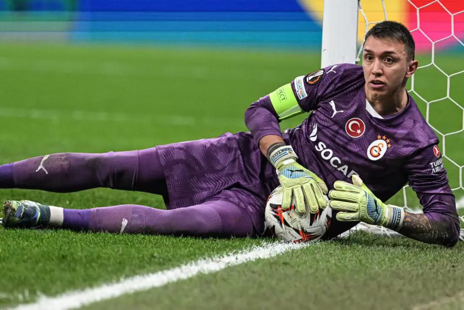 Galatasaray'da bir devrin sonu: Muslera'nın yerine Avrupa Ligi'nde harikalar yaratan kaleci - 2