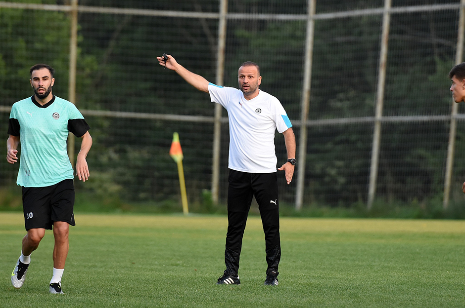 Manisa FK forvete iki transfer yapacak