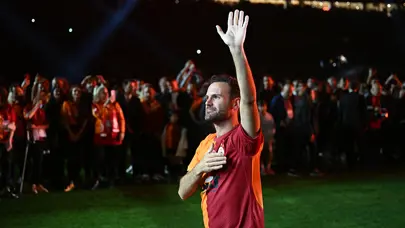 Juan Mata, Galatasaray'a veda etti