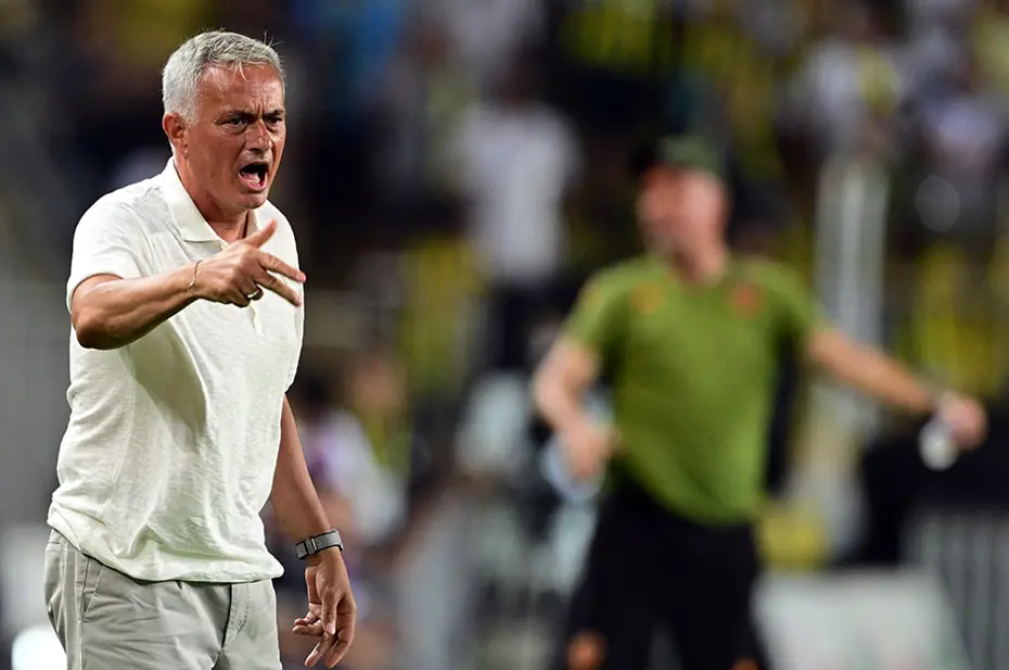 Fenerbahçe'de 4 isim yolcu: Mourinho açıklamıştı - 2 Fenerbahçe'de 4 isim yolcu: Mourinho açıklamıştı - 2