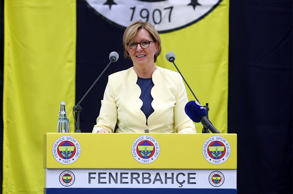 Sevil Zeynep Becan, Fenerbahçe Yüksek Divan Kurulu Başkanlığı'na adaylığını açıkladı