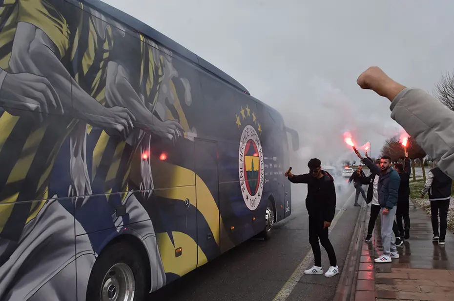 Fenerbahçe-Galatasaray derbisinde geri sayım: İşte dakika dakika tüm gelişmeler - 2