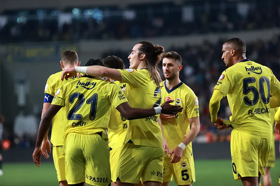 Fenerbahçe'de Union Saint Gilloise maçı için Fred kararı - 2 Fenerbahçe'de Union Saint Gilloise maçı için Fred kararı - 2