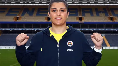 Busenaz Sürmeneli: "Tarihe ismimizi altın harflerle yazdırmak istiyorum"