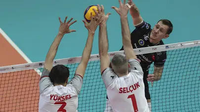 Efeler Ligi'nde çılgın maç: 42-40'lık setin ardından maçı kazandılar