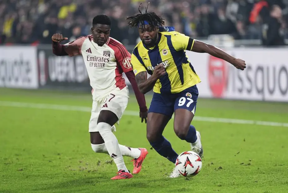 Saint-Maximin, Napoli'ye transferinin önündeki engelin nedeni belli oldu - 4 Saint-Maximin, Napoli'ye transferinin önündeki engelin nedeni belli oldu - 4
