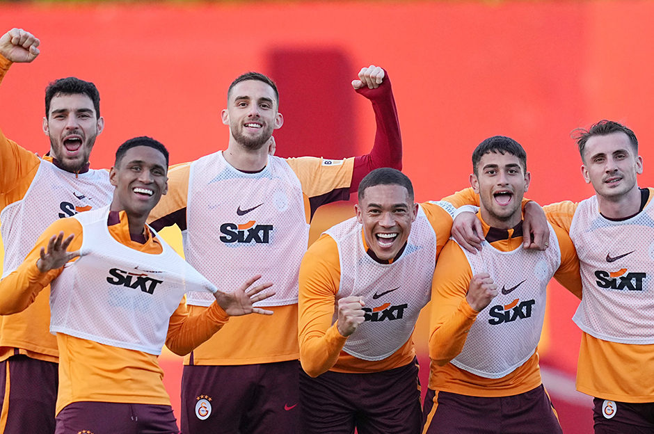 Galatasaray'da derbi hazırlıkları başladı