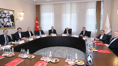 Yayın İhale Komisyonu, teklifleri değerlendirmek üzere toplandı