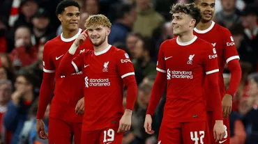 Liverpool evinde farka koştu