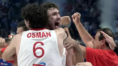 Yunanistan - Türkiye maçı ne zaman, saat kaçta, hangi kanalda? 12 Dev Adam, EuroBasket 2025'te final yolunda