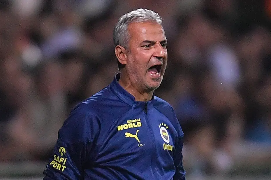 Fenerbahçe'de sürpriz gelişme: Sözleşmesi askıya alınabilir - 3 Fenerbahçe'de sürpriz gelişme: Sözleşmesi askıya alınabilir - 3