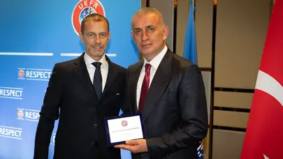 Türkiye'deki EURO 2032 bambaşka olacak: TFF'den yeni format açıklaması Türkiye'deki EURO 2032 bambaşka olacak: TFF'den yeni format açıklaması