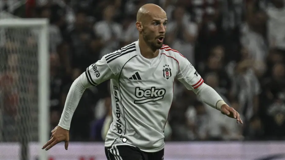 Beşiktaş'ta Rafa Silva'nın yerine 2 aday - 2 Beşiktaş'ta Rafa Silva'nın yerine 2 aday - 2