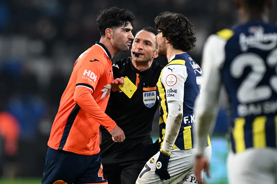 Penaltı öncesi ilginç anlar: Ferdi Kadıoğlu ve Edin Dzeko duvar oldu - 3