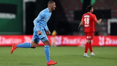 "Bu kadar sert bir rüzgara karşı ilk kez oynadım"