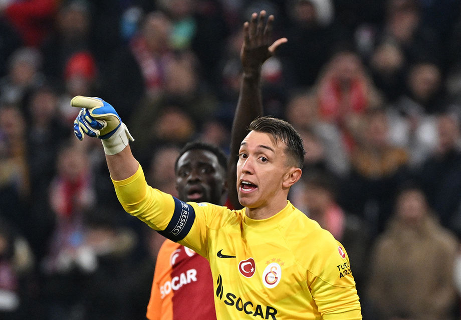 Fernando Muslera'dan Galatasaray taraftarına çağrı