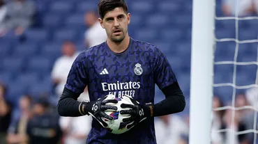 Thibaut Courtois yaklaşık 1 yıl sonra sahalara döndü