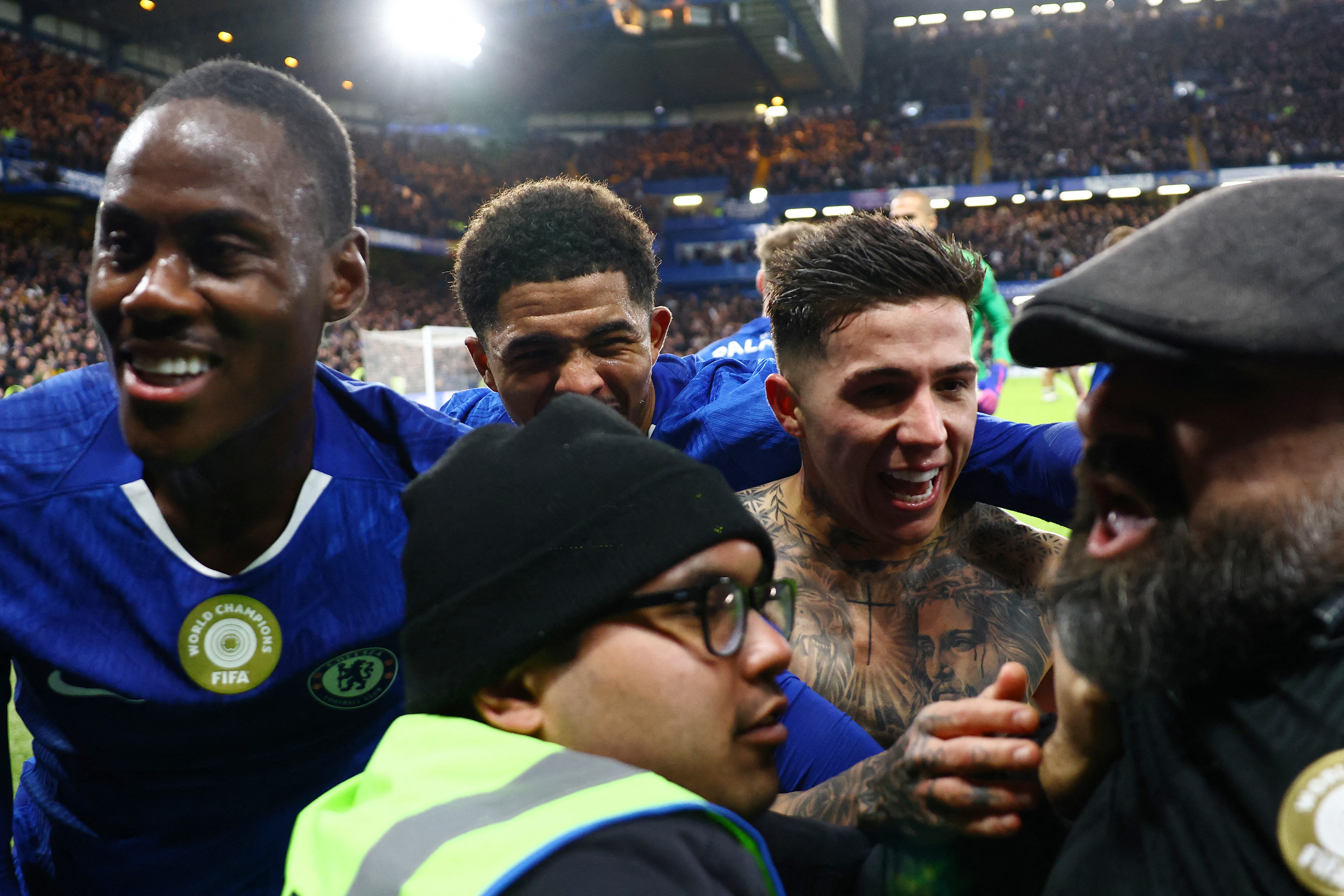 Chelsea skandalı ikinci yarı önledi