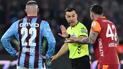 Trio ekibinden kırmızı kart isyanı! Trabzonspor-Galatasaray derbisi sonrası olay yorum