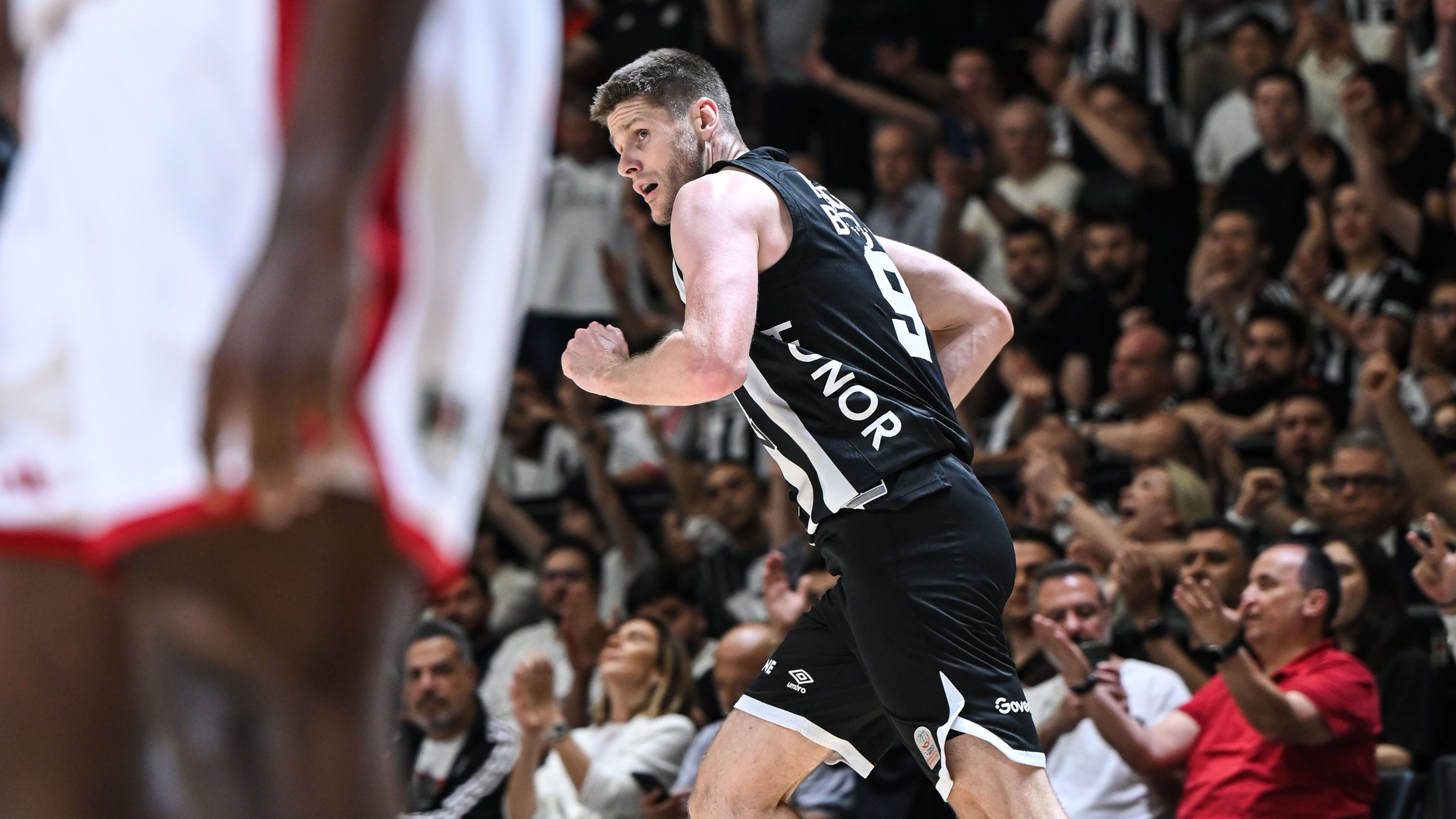 Beşiktaş GAİN, Conor Morgan'ın sözleşmesini yenile