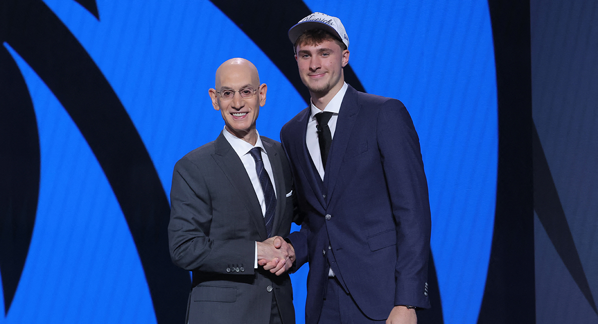 NBA'de draft heyecanı: Cooper Flagg ilk sıradan Dallas Mavericks'e katıldı