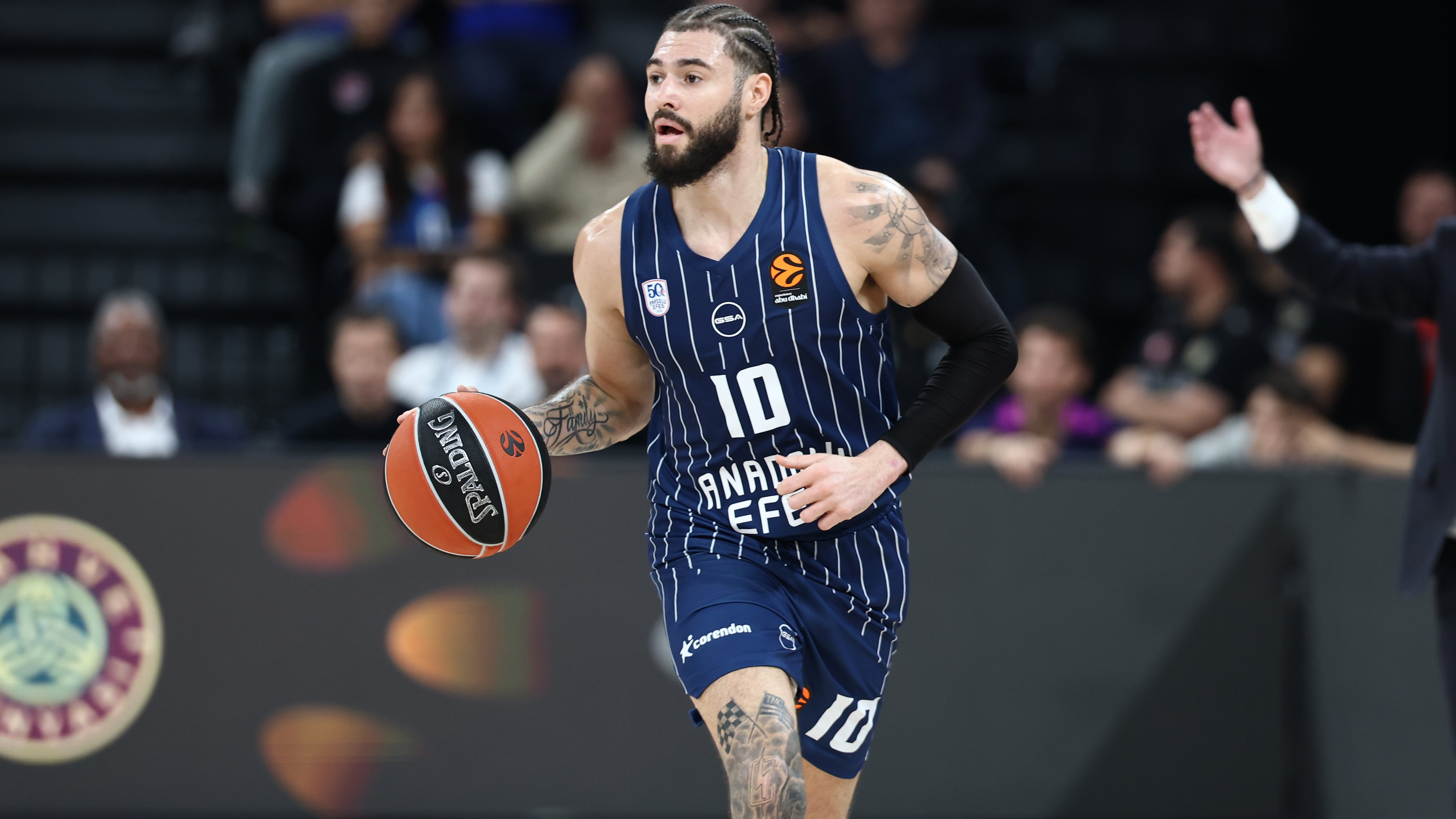Anadolu Efes'in oyuncusu Cordinier ameliyat edildi