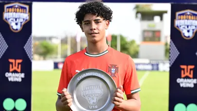 Cristiano Ronaldo'nun oğlu Türkiye'de kupa kazandı