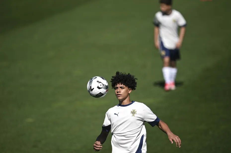 Her anına canlı yayında şahit olundu: Cristiano Ronaldo'nun evindeki kural ifşalandı, tepkiler çığ gibi - 2