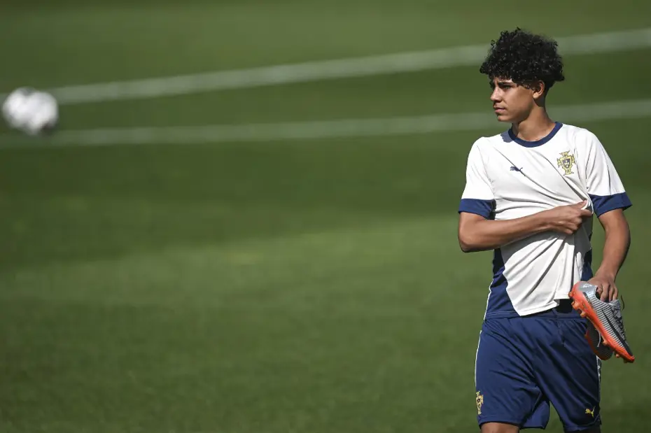 Her anına canlı yayında şahit olundu: Cristiano Ronaldo'nun evindeki kural ifşalandı, tepkiler çığ gibi - 5