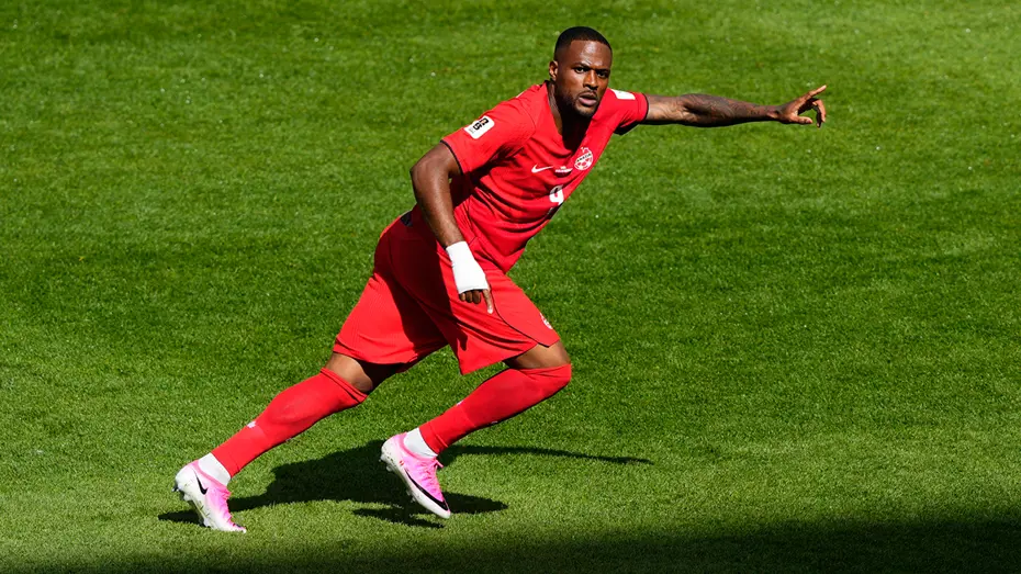 Gol sevinci olay olan Cyle Larin, maç biter bitmez nedenini açıkladı - 3