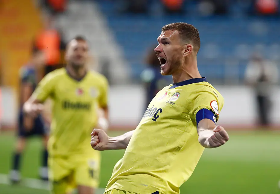 Milli maçlar öncesi Edin Dzeko kararı - 7