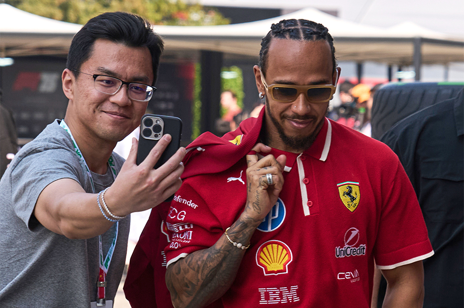 Lewis Hamilton'tan ilk pole pozisyonu