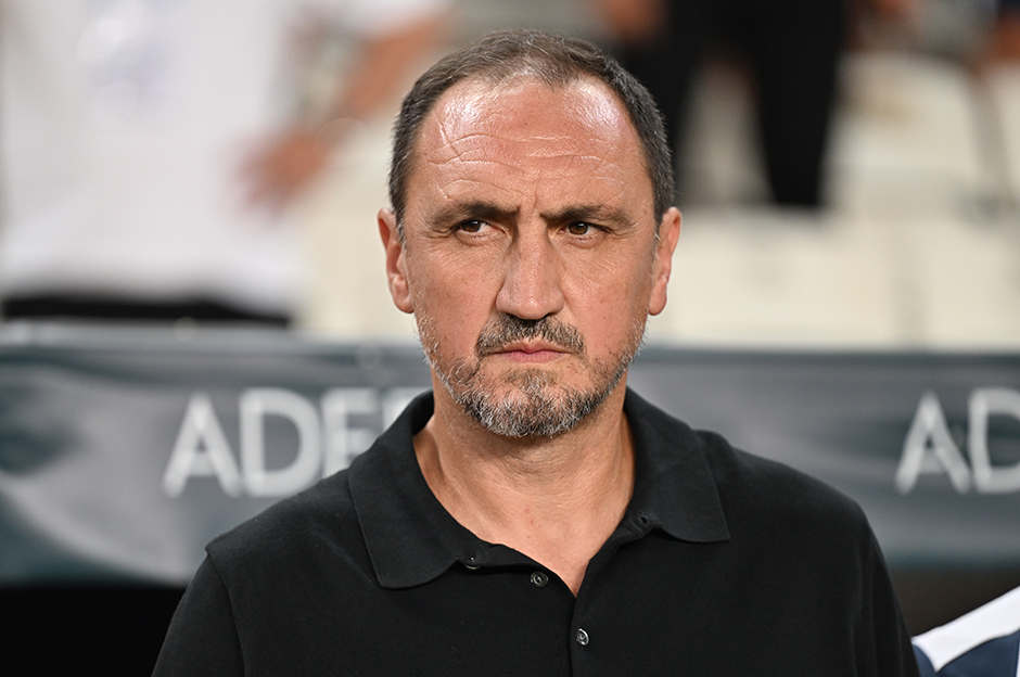 Adana Demirspor Teknik Direktörü Valkanis maç sonu fenalaştı