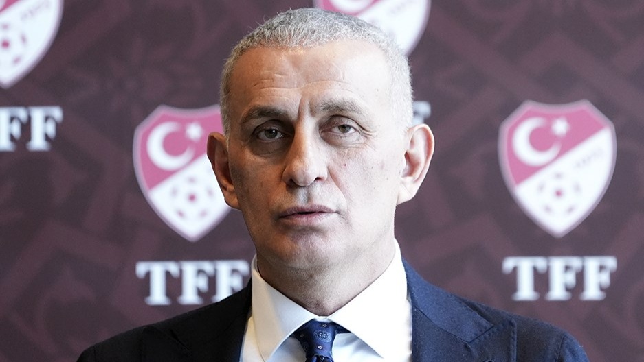 Fırtına Kopardı, Düdük Sustu: Arda Kardeşler'in Hakemlik Jübilesi Erken Geldi!