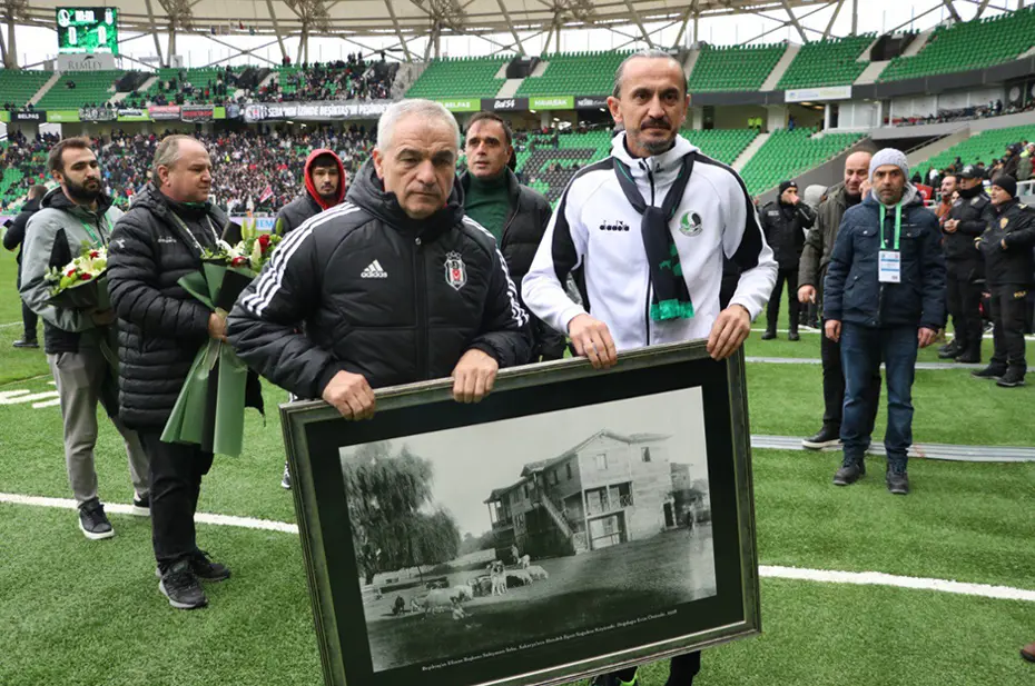 Rıza Çalımbay iki ismin biletini kesti - 5 Rıza Çalımbay iki ismin biletini kesti - 5