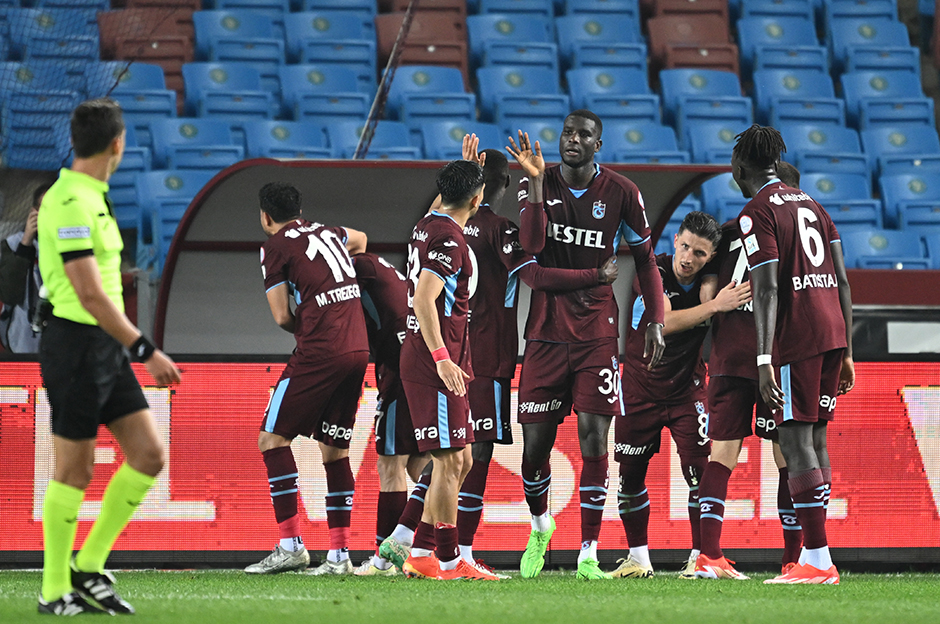 Samsunspor - Trabzonspor maçı ne zaman, saat kaçta ve hangi kanalda? (Trendyol Süper Lig 35. hafta) İlk 11'ler belli oldu